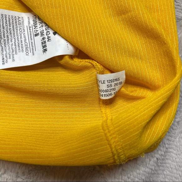 Under Armour Women’s Heat Gear Threadborne Match Jersey S - Picture 6 of 7